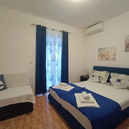 Orada Superior Ground Floor Apartment Brela